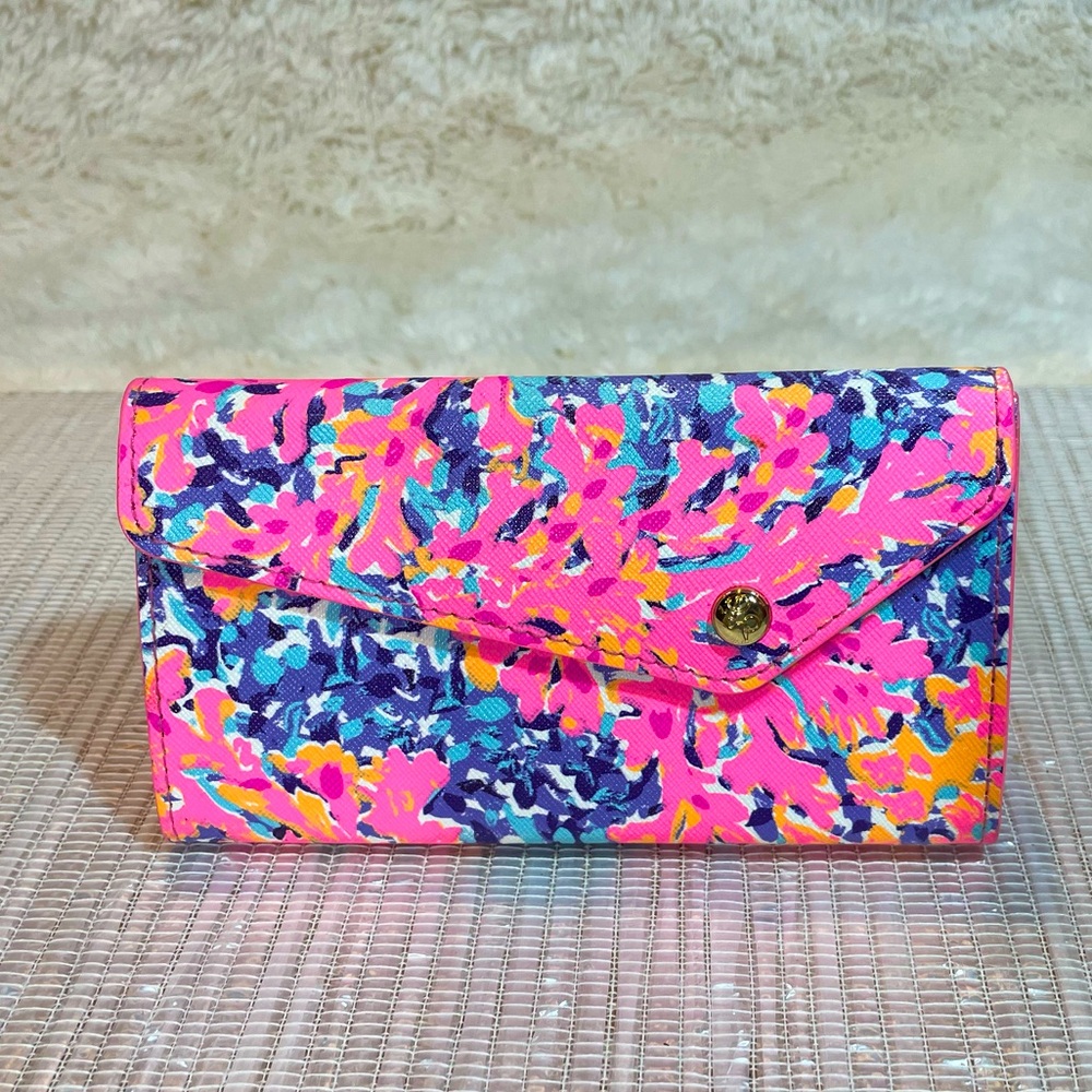 Lilly Pulitzer Coco Coral Crab Sunglass Case - NWOT